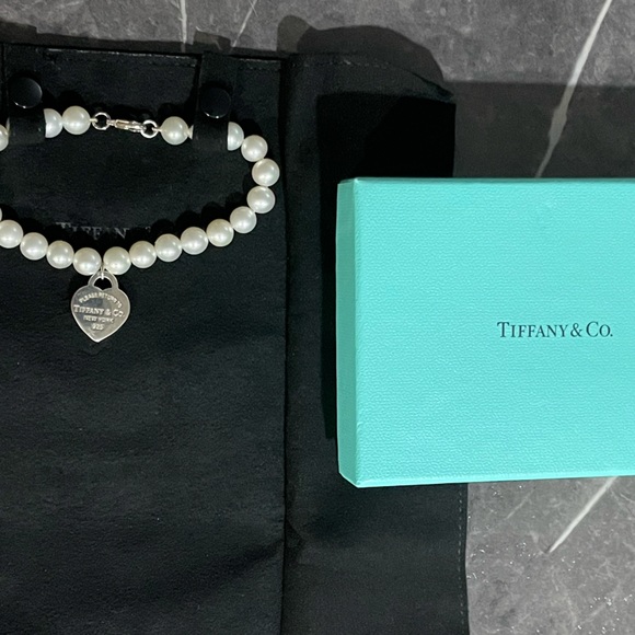 Tiffany & Co. Pearl bracelet - Picture 2 of 2